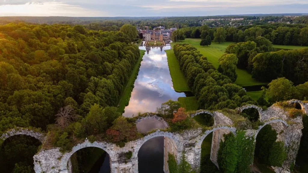 Château de Maintenon : l&rsquo;épouse secrète de Louis XIV et l&rsquo;aqueduc inachevé à 80 km de Paris