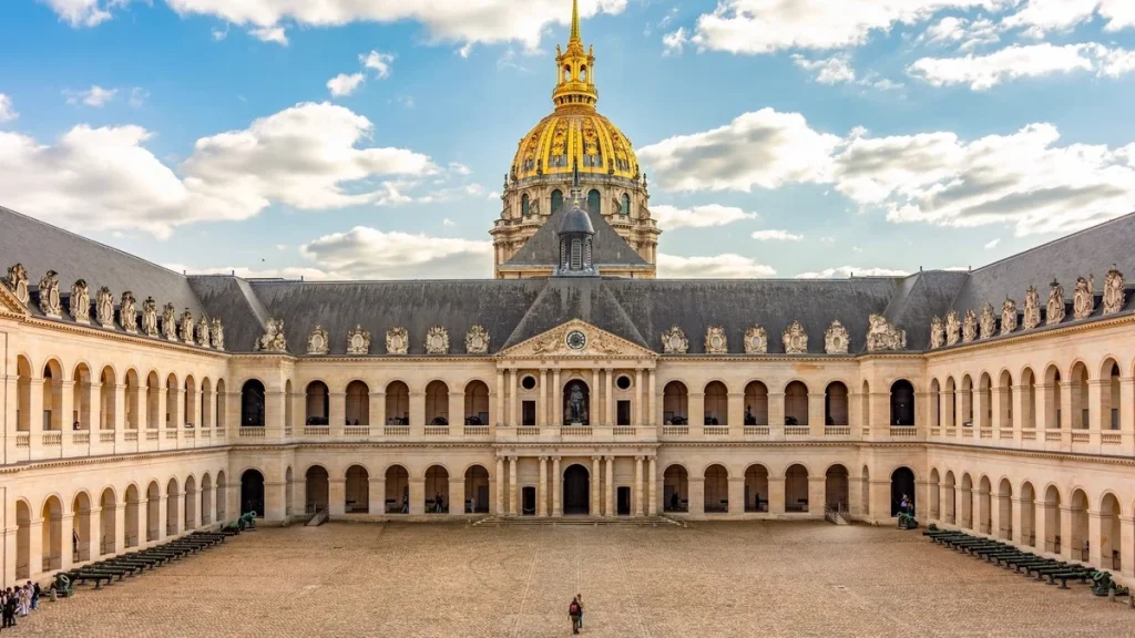 Cinéma Plein Air aux Invalides : 2 Soirs de Films à 12 € pour une Bonne Cause en Septembre 2026