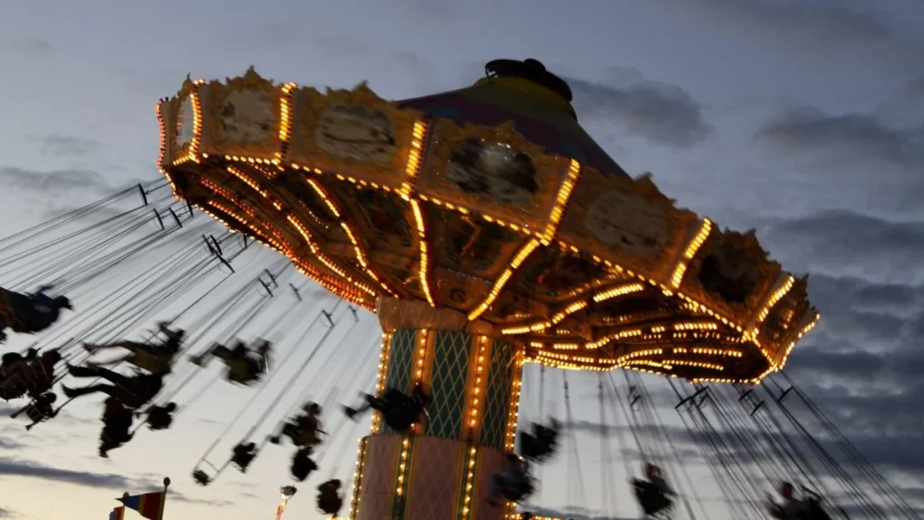 Valentino Beauty Summer Fair : la fête foraine gratuite qui envahit Paris les 4 et 5 juillet
