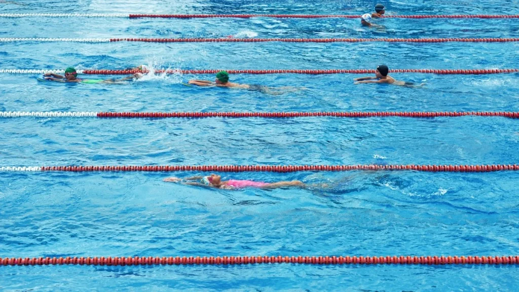Piscines Paris Nocturnes : 9 Bassins Ouverts Jusqu&rsquo;à 23h30 Pour Survivre à la Canicule